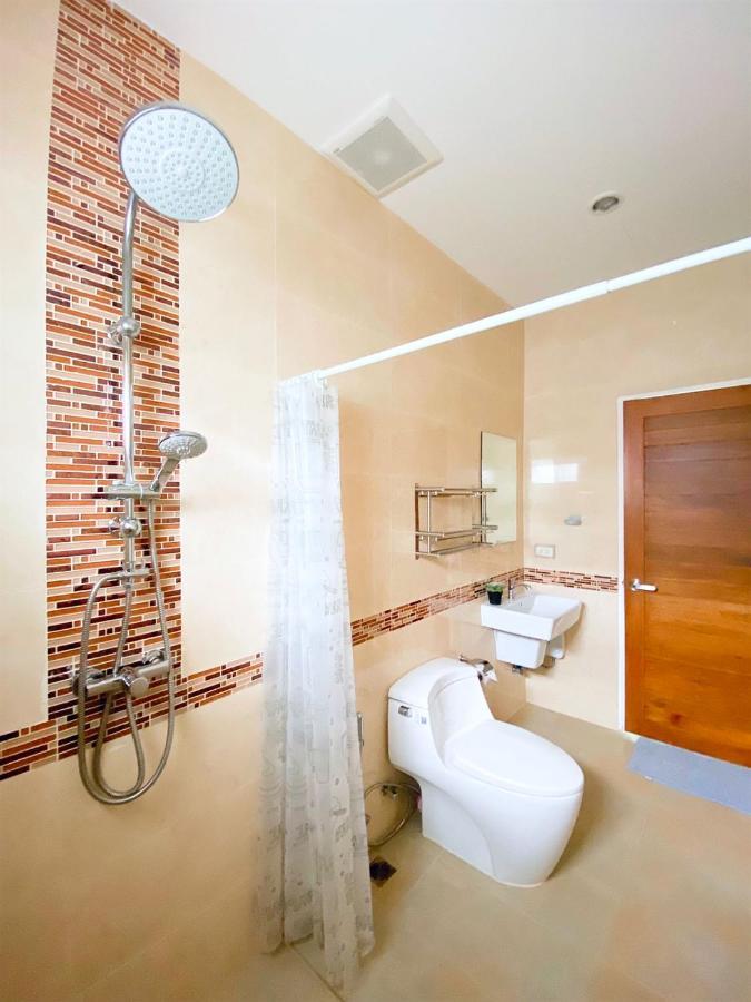 Phumiphat Private New Pool Villa *