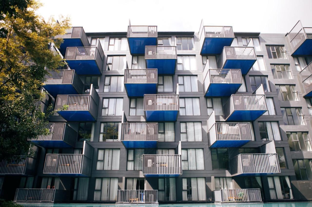 Apartment The Deck Studio 155 By Am