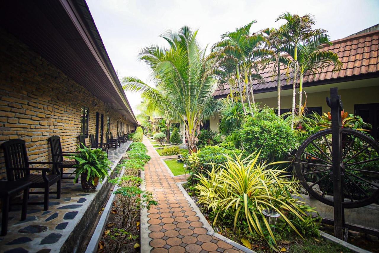 Hotel Capricorn Village - Sha Extra 3*