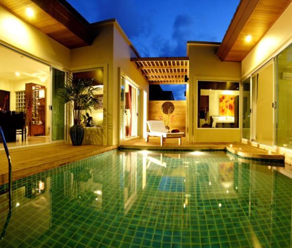 Villa Karon Walk