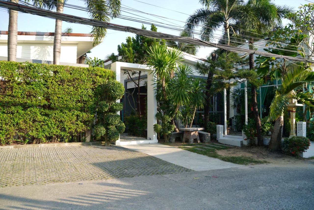 Purepamvillage 2* Strand Kata