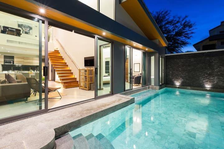 Crystal Two-bedroom Private Pool Phuket