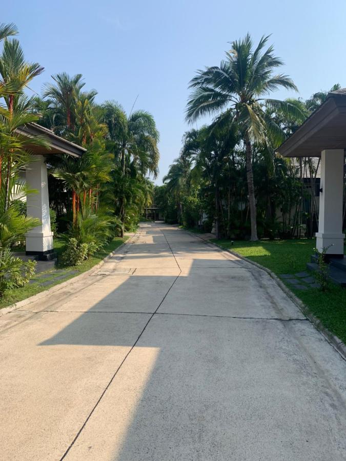 Tropical 3Br Holiday Villa With Pool, Bbq, And Shaded Patio Within Walking Distance To Bang Tao Beach *