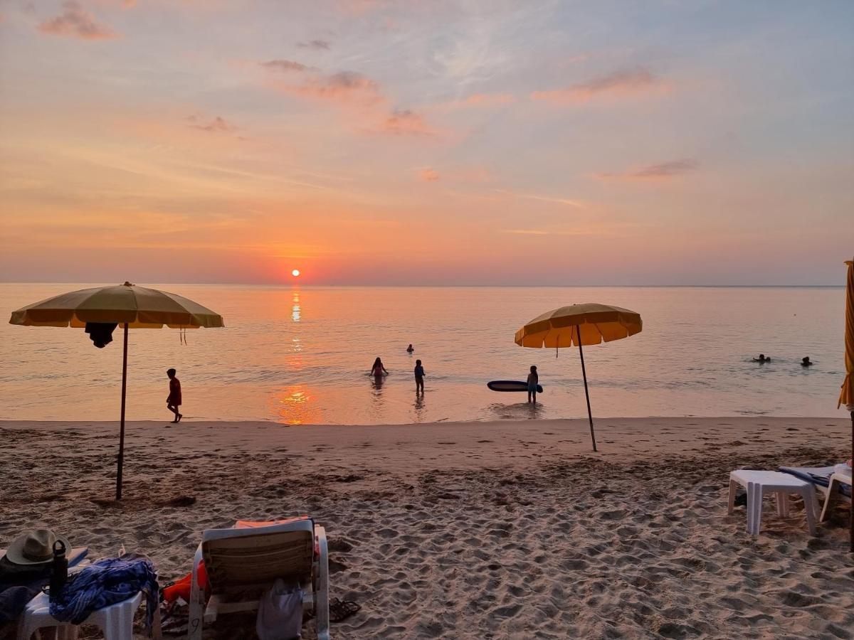 Beautiful Walking Distance From Bangtao Villa *