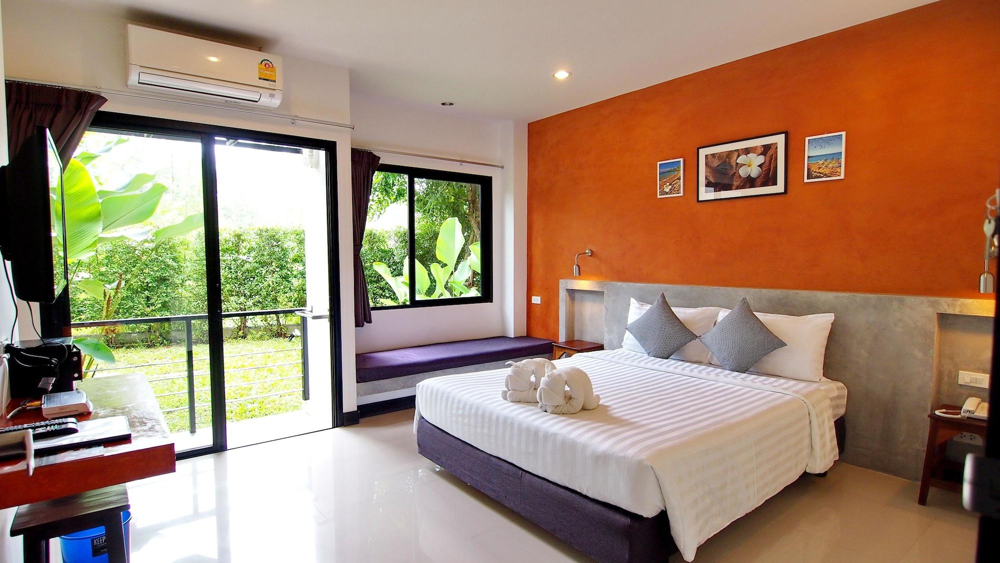 Hotel Ideo Phuket - Sha Extra 3*