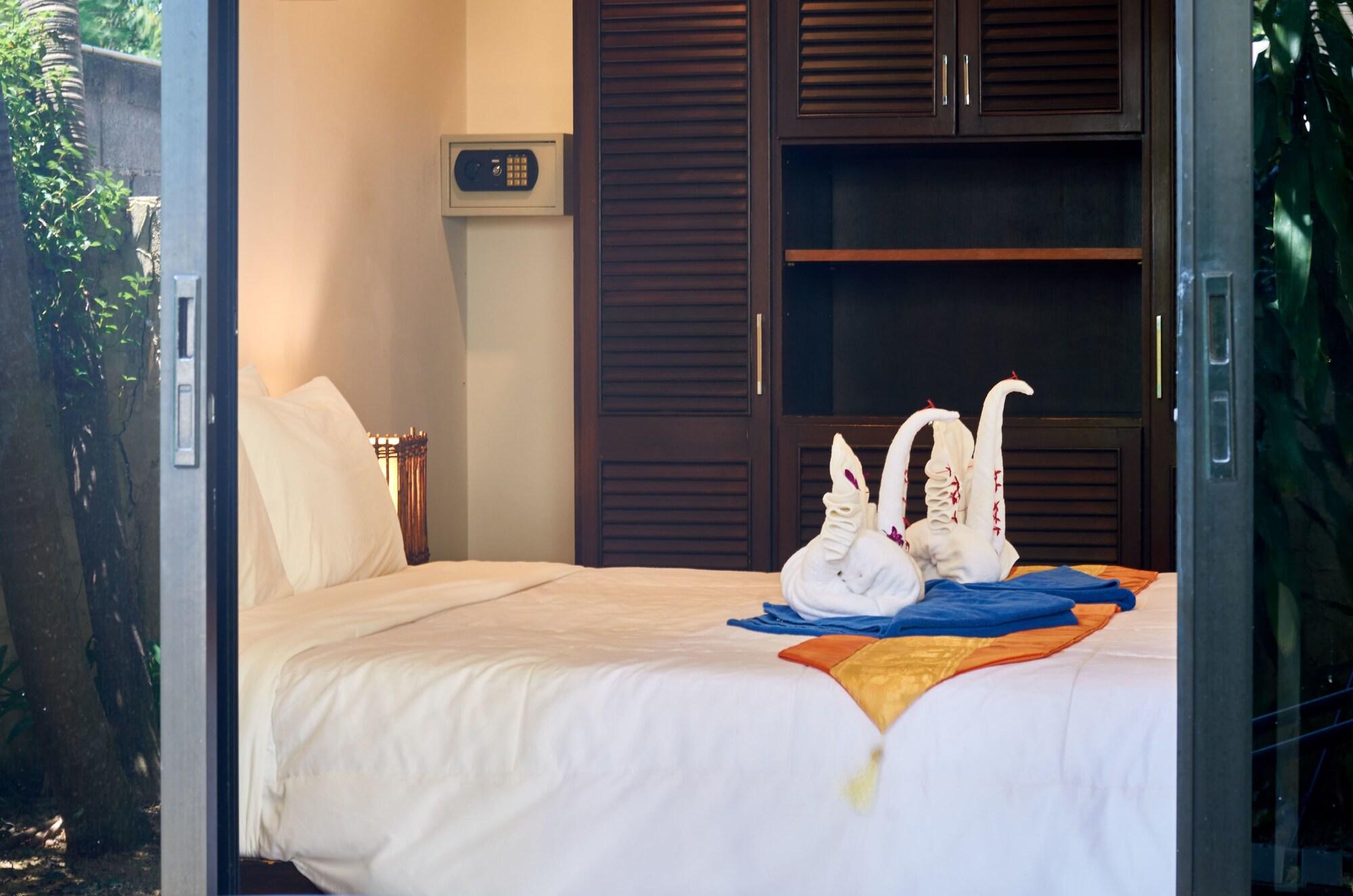 Hotel Phuket Riviera