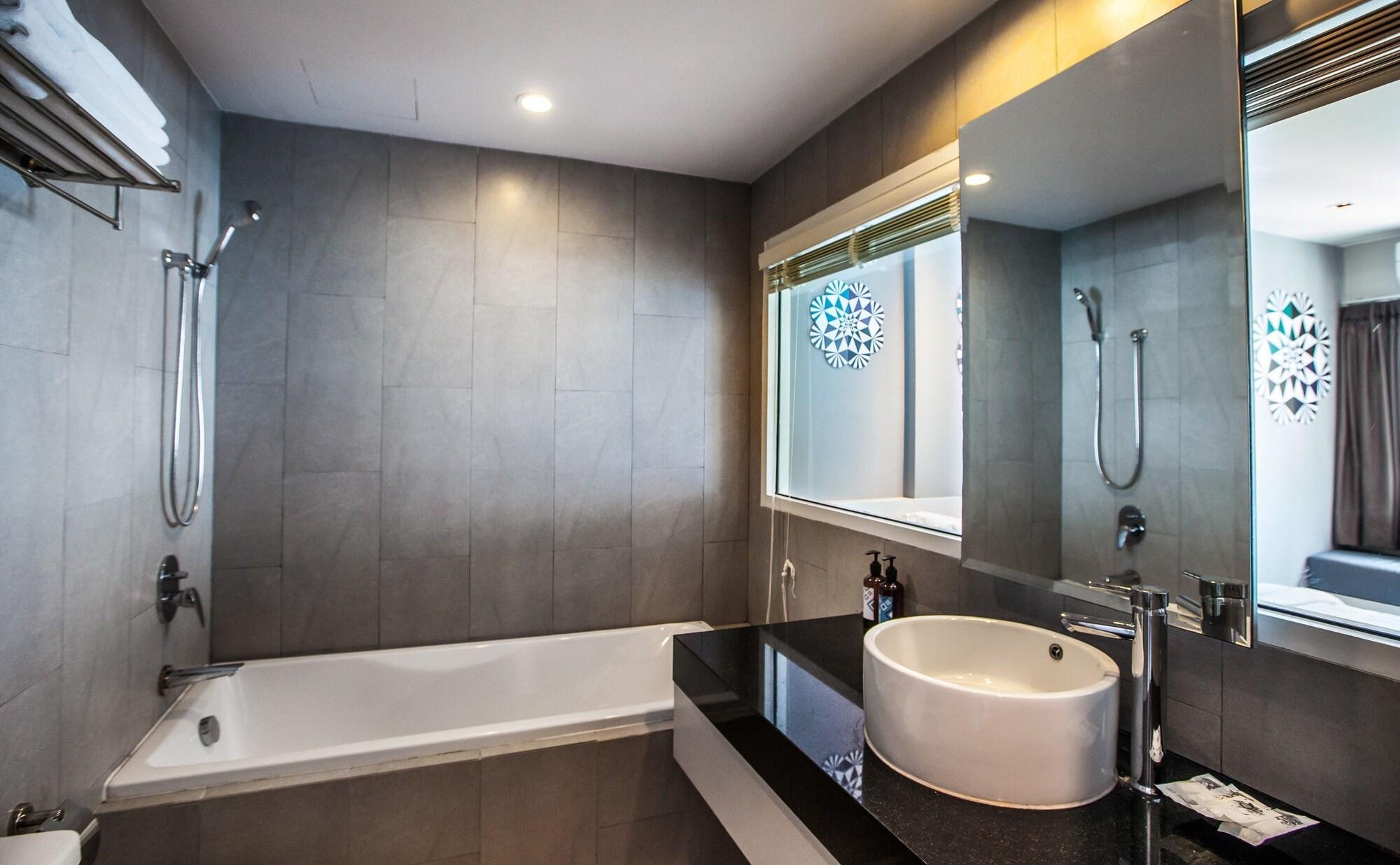 The Crib Patong - Sha Certified Hotel Phuket
