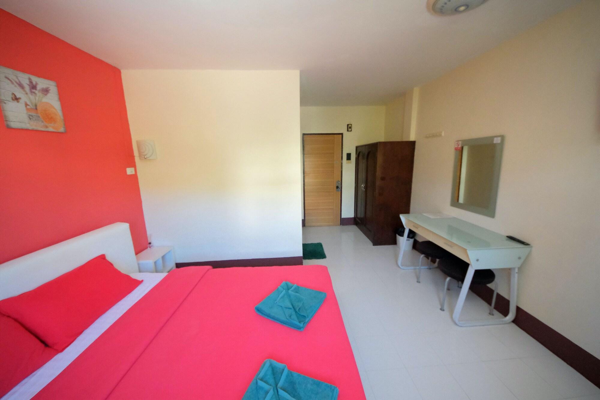 Pineapple Guest house *