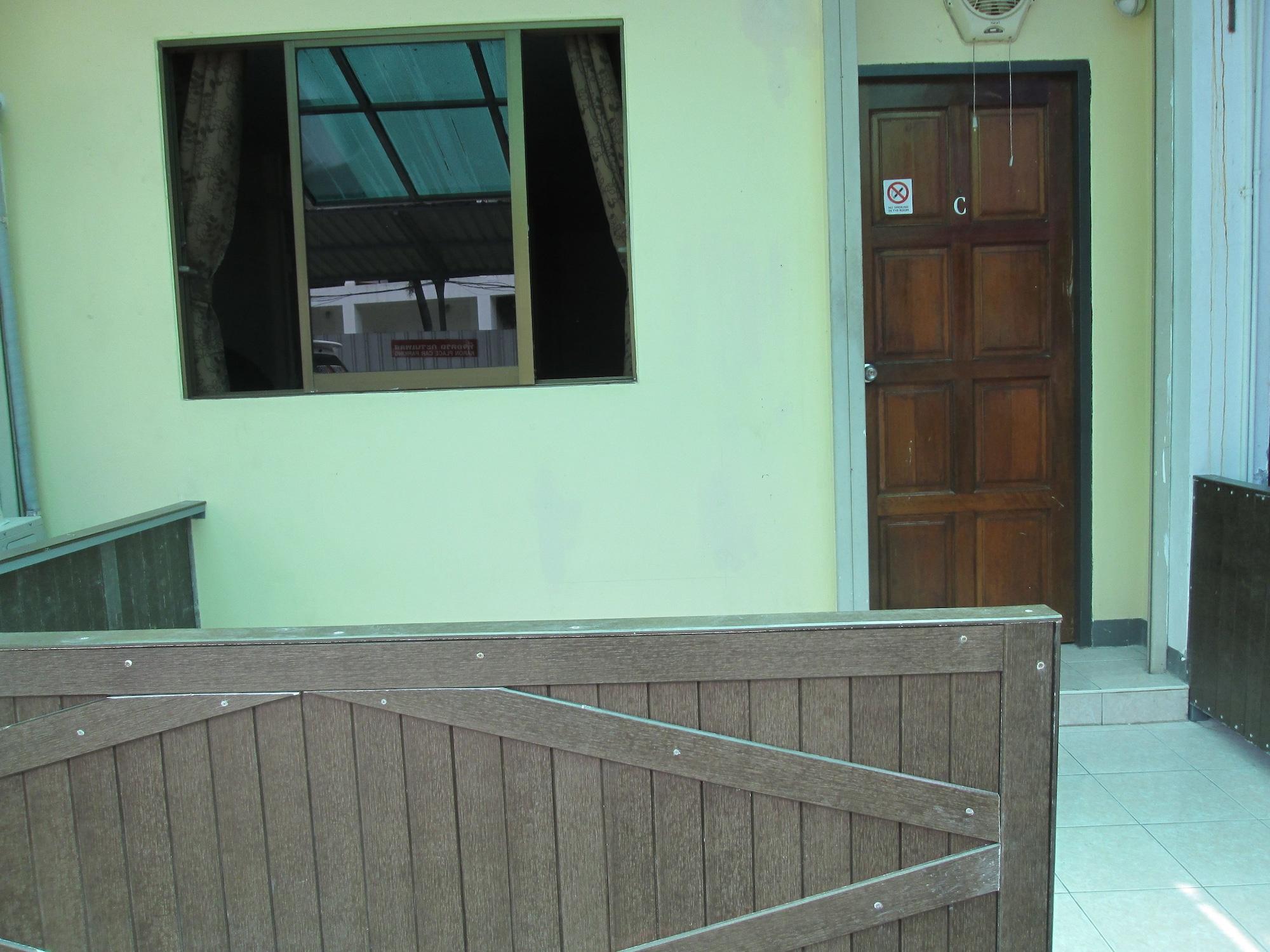 Rumah tetamu Pineapple *