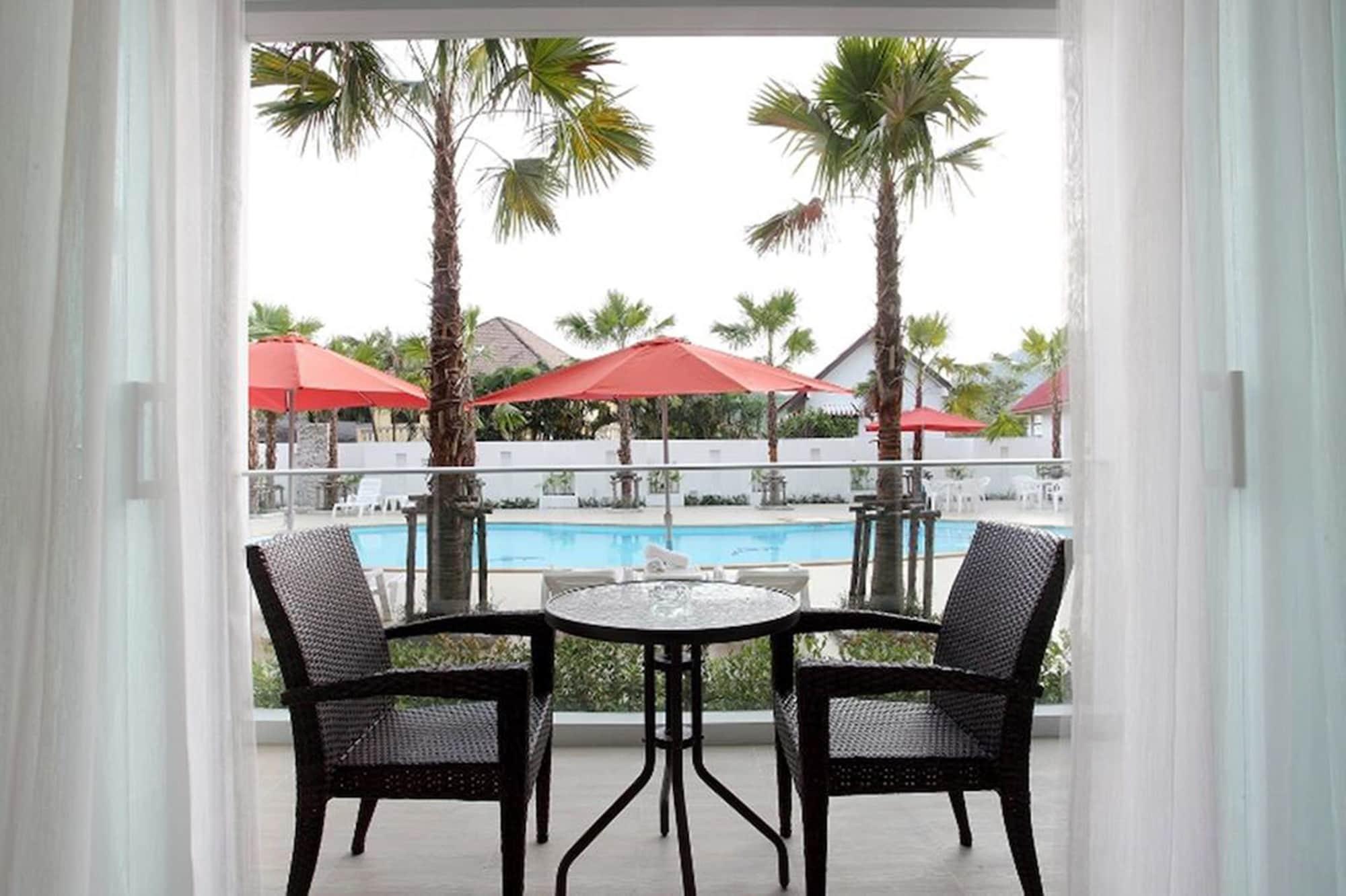 Resort Clear House - Sha Extra
