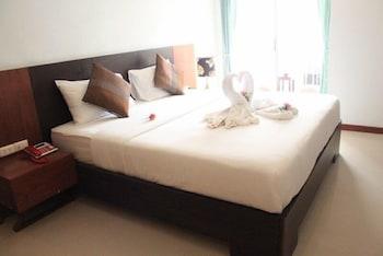 Deva Patong 3*