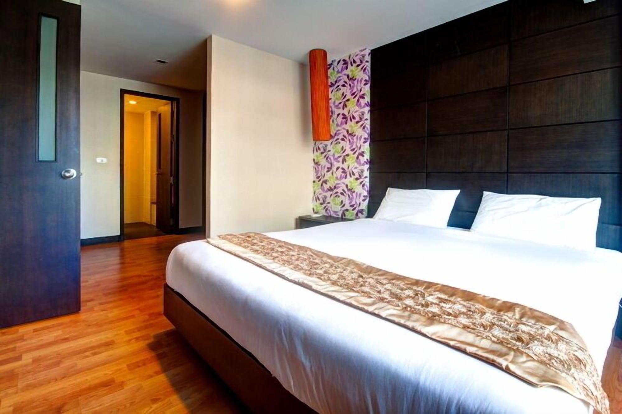 Hotel The Kris Patong