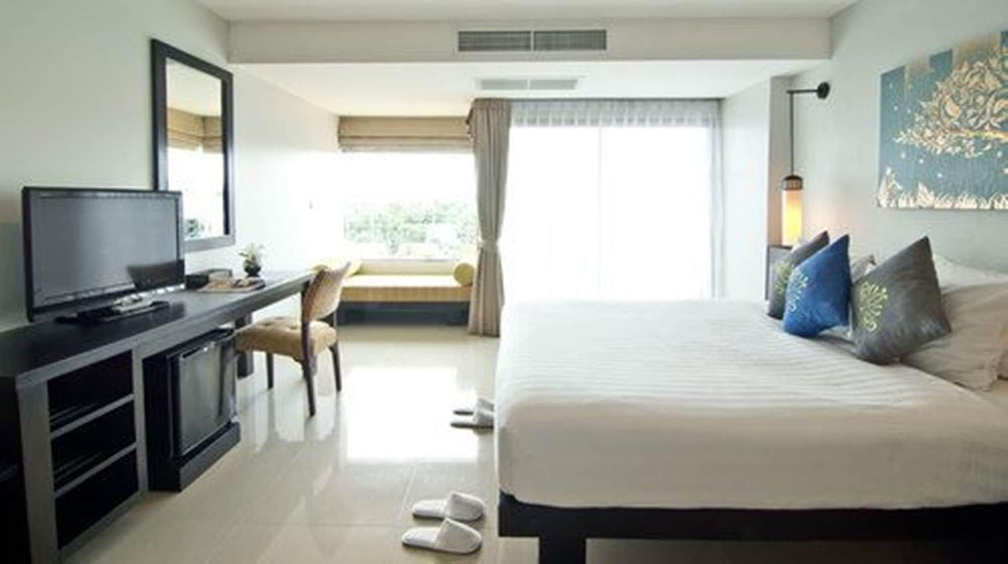 Palmyra Phuket - Sha Extra