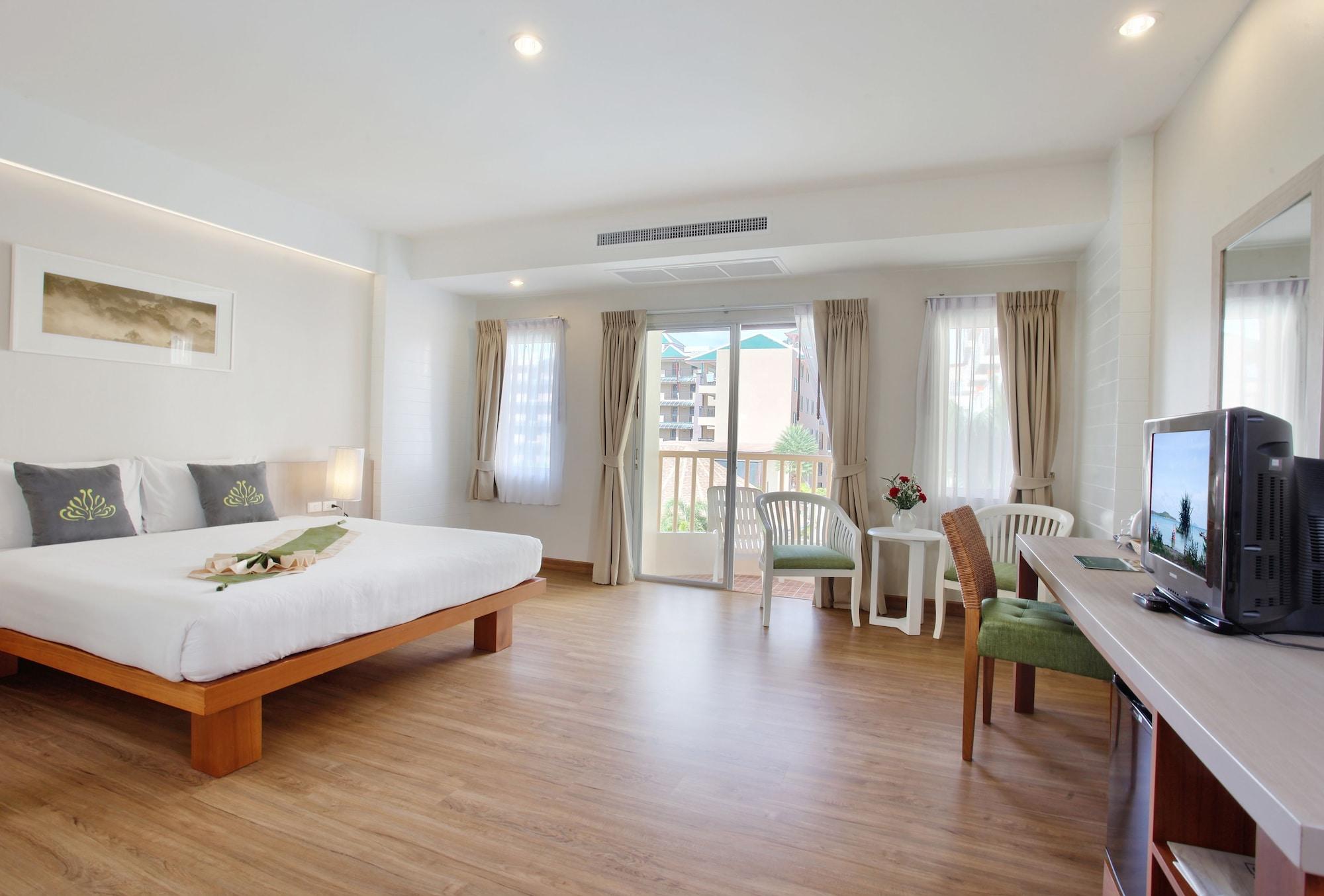 Resort Palmyra Phuket - Sha Extra
