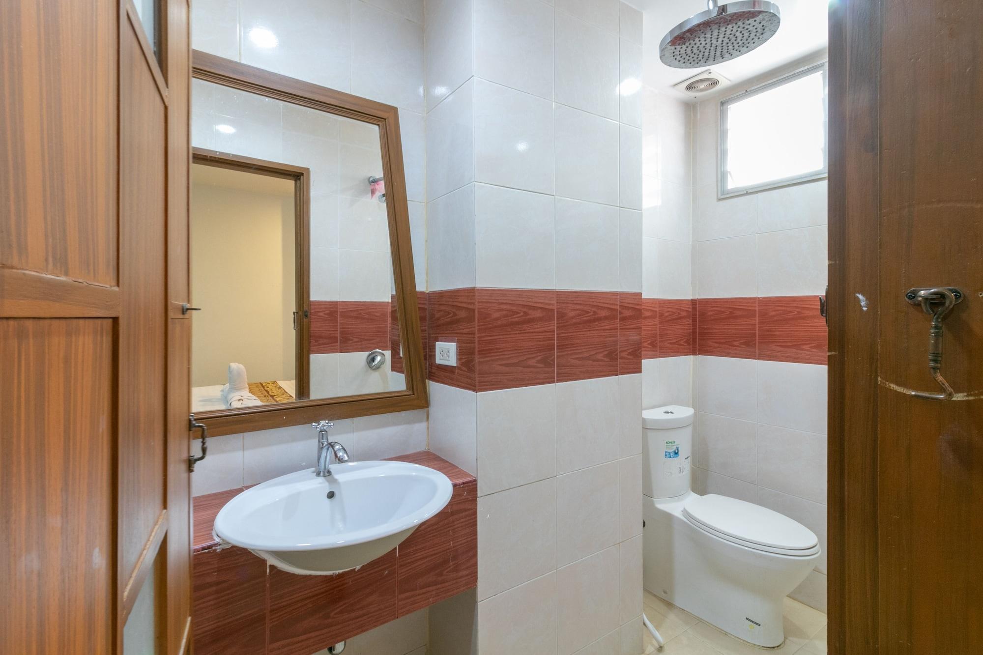 Lotus Guest house 2*