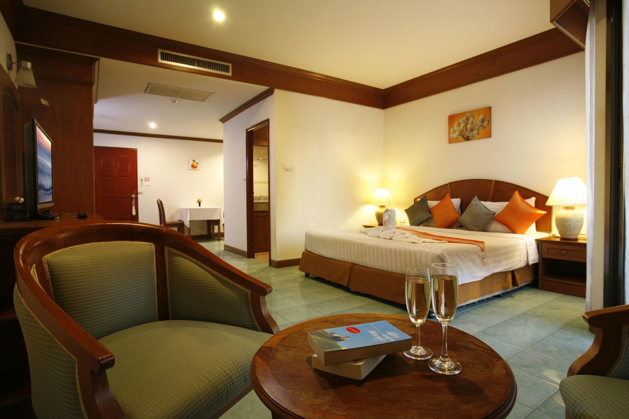 Hotel Jiraporn Hill 3*