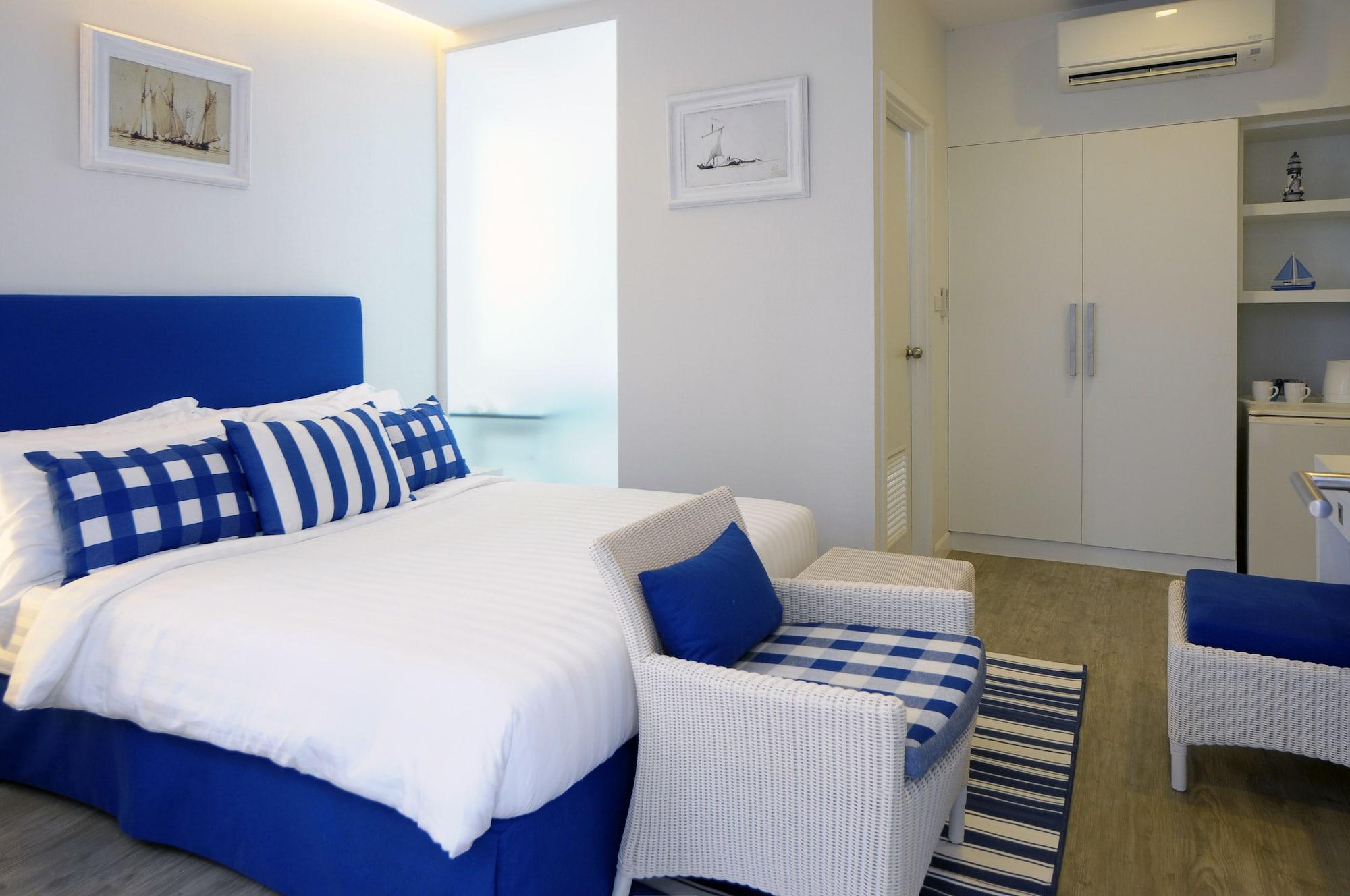 Hotel Phuket Boat Quay 4*