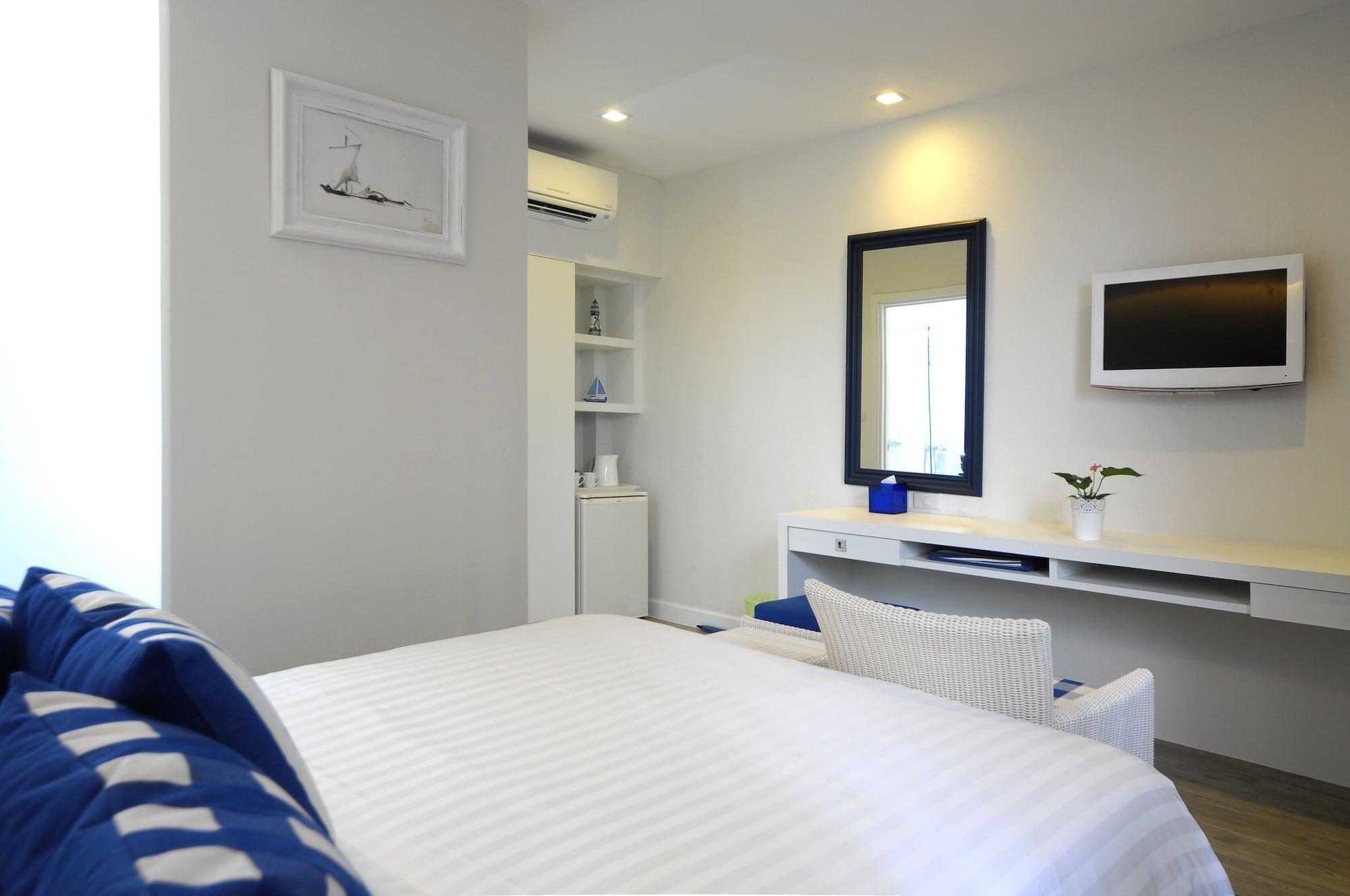 Phuket Boat Quay Hotel 4*
