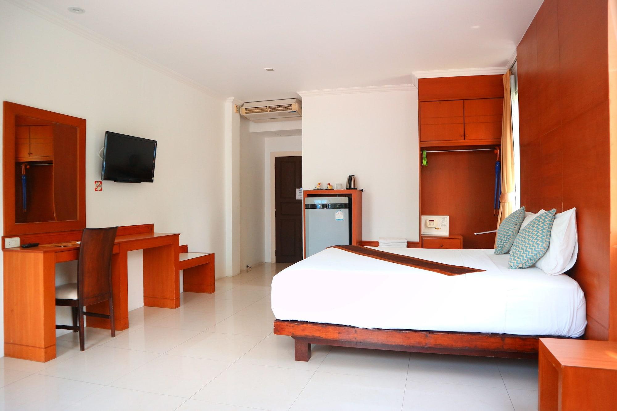 Hotel Sukcheewa Phuket