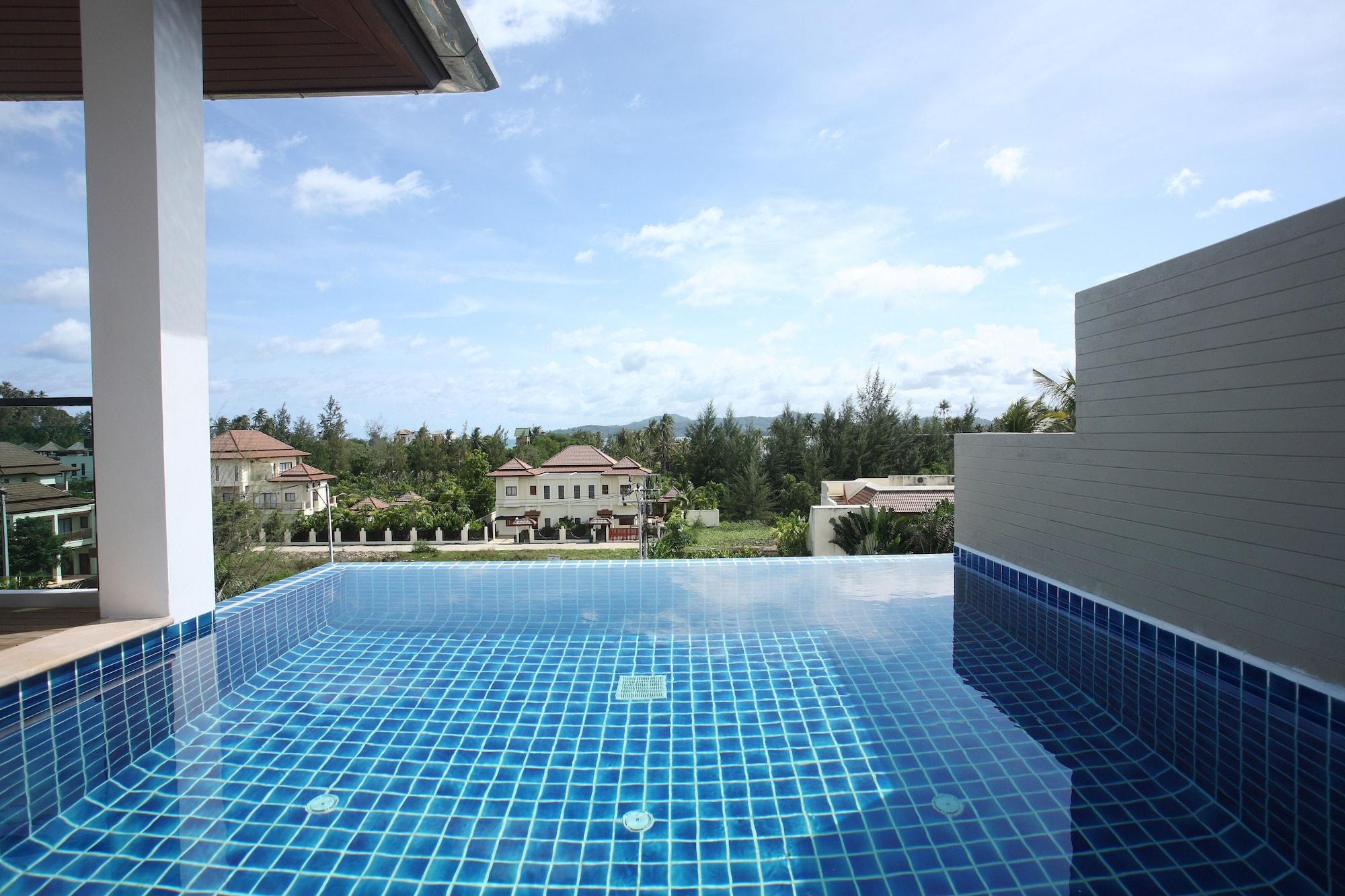 Bangtao Tropical And Resort 4*