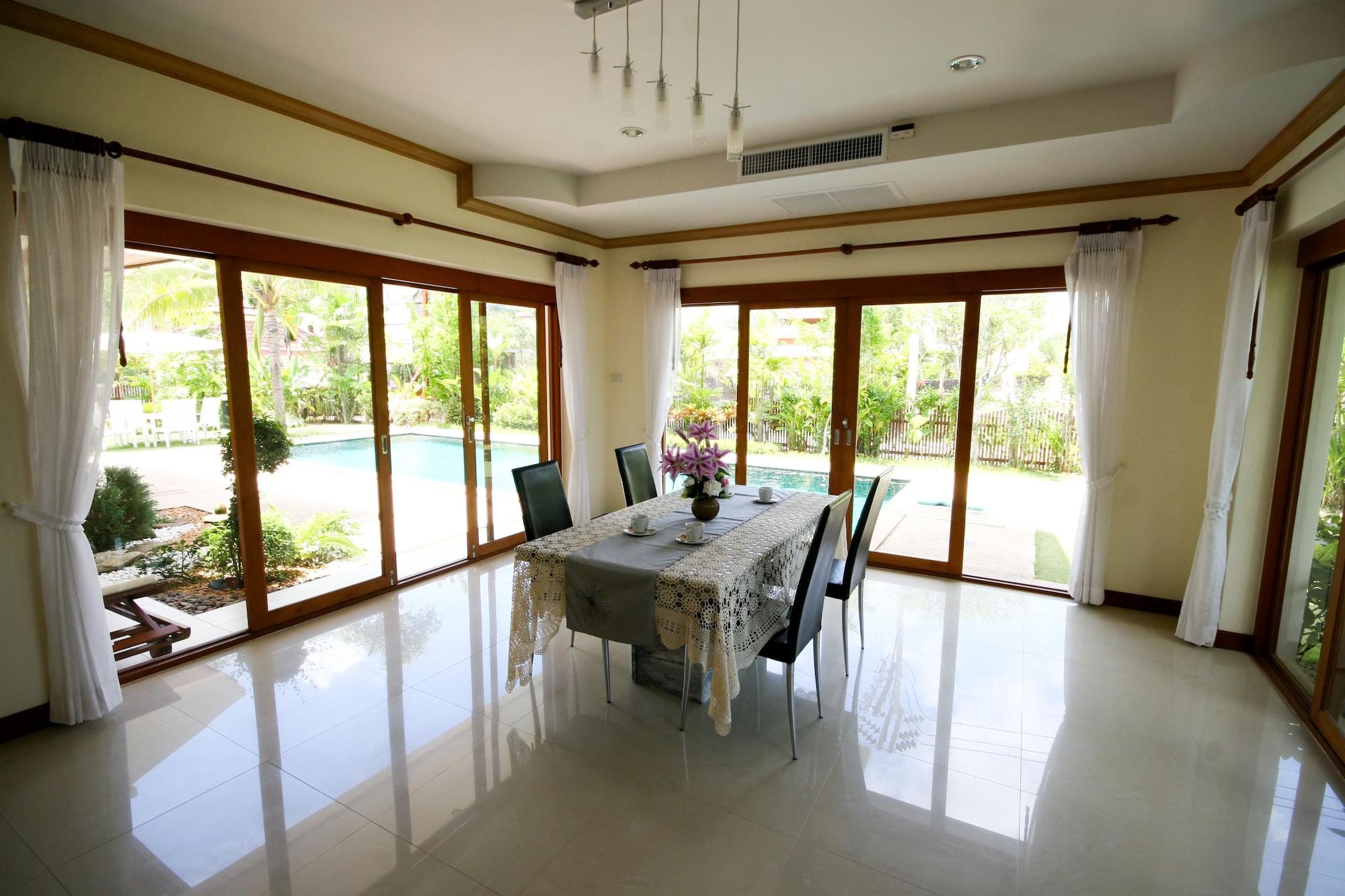 Resort Bangtao Tropical And Bang Tao Beach (Phuket)