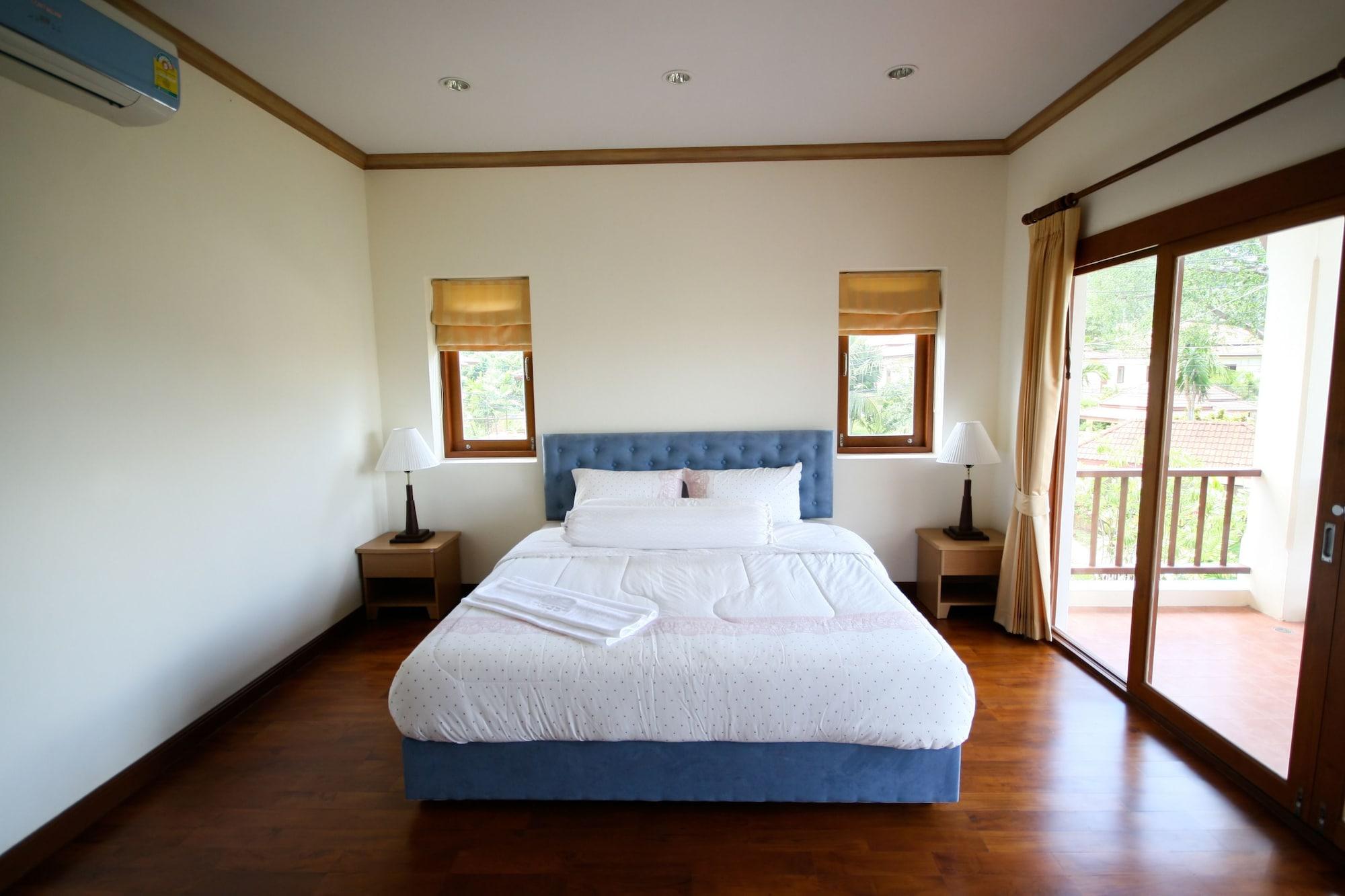 Bangtao Tropical And Resort 4*
