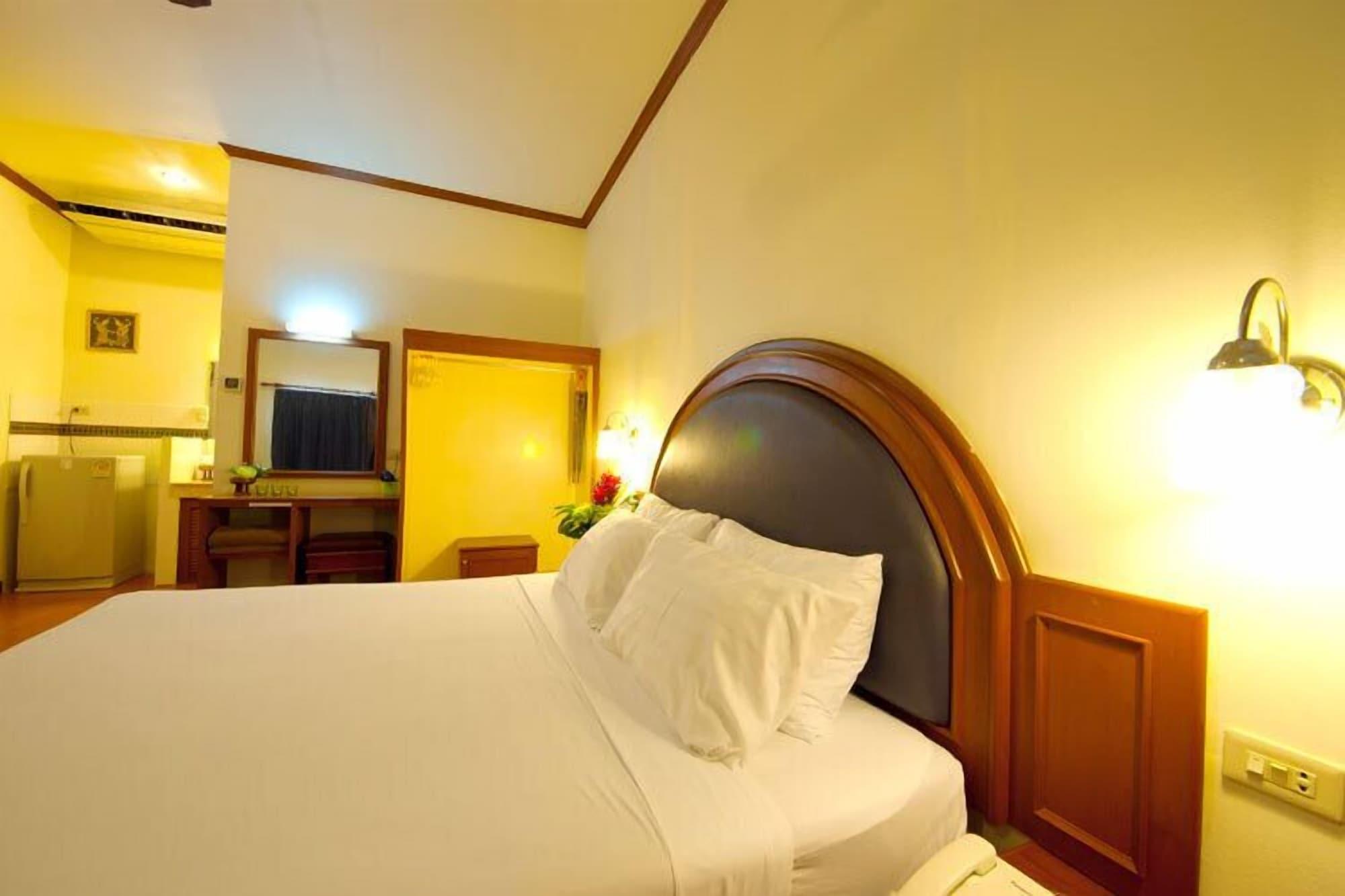 Ps Hill Phuket - Sha 3*