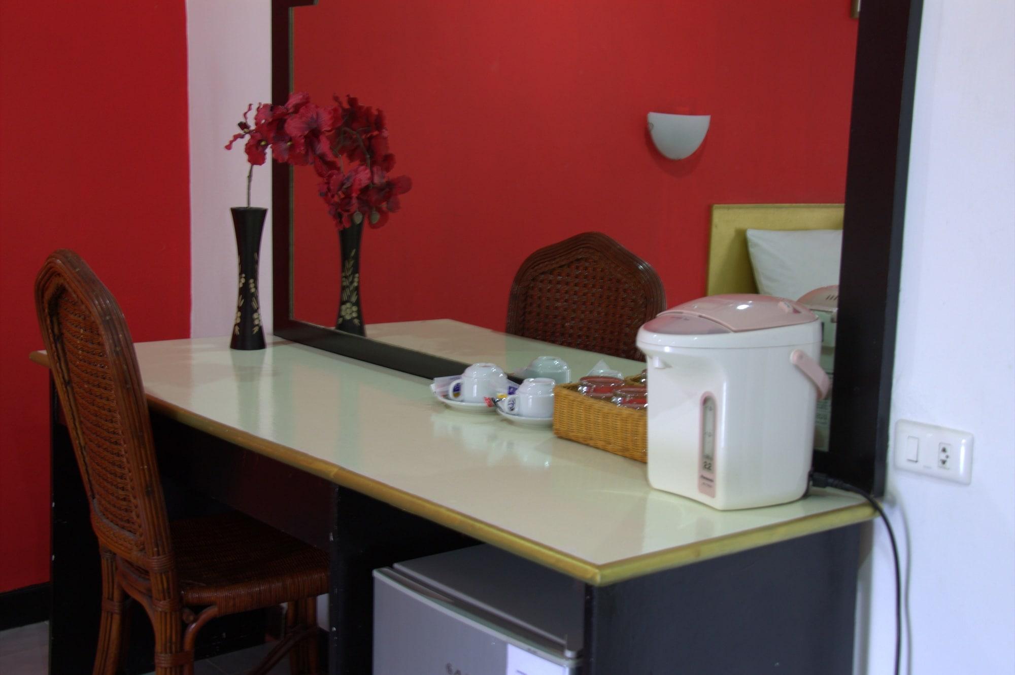 Sweet Hotel