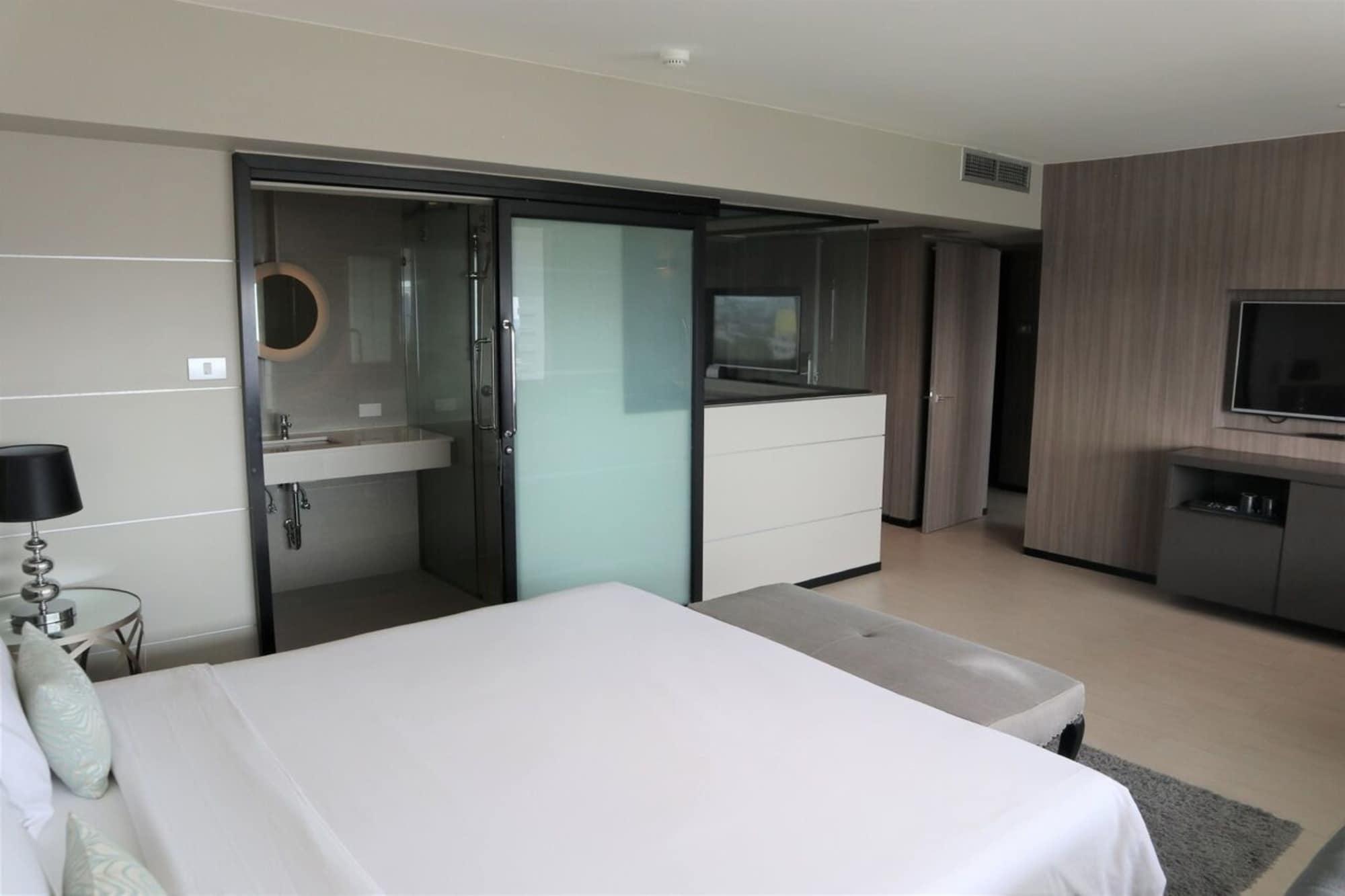 Pearl Hotel 4*