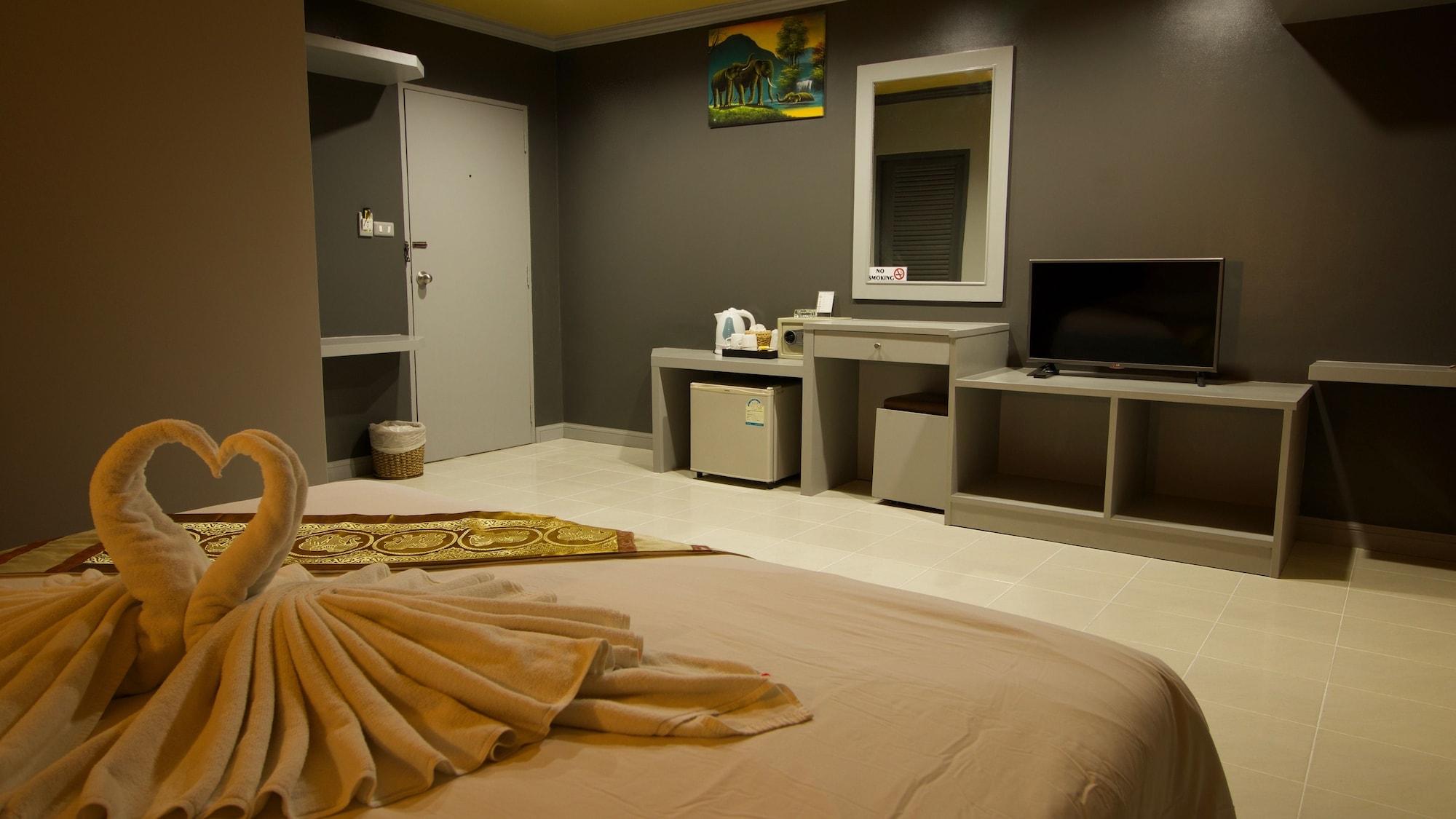 The Little Moon Hotel Patong