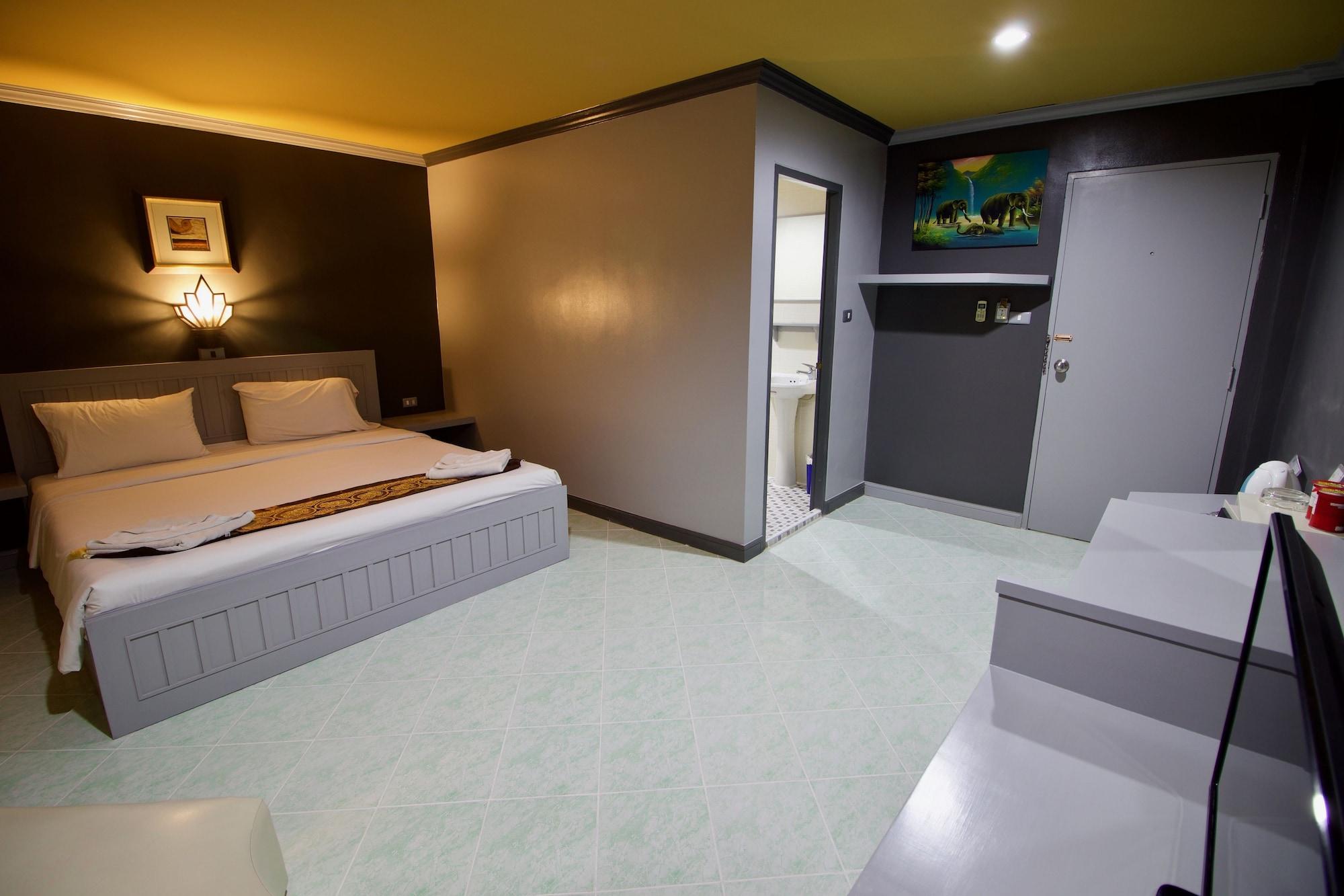 Hotel The Little Moon Patong