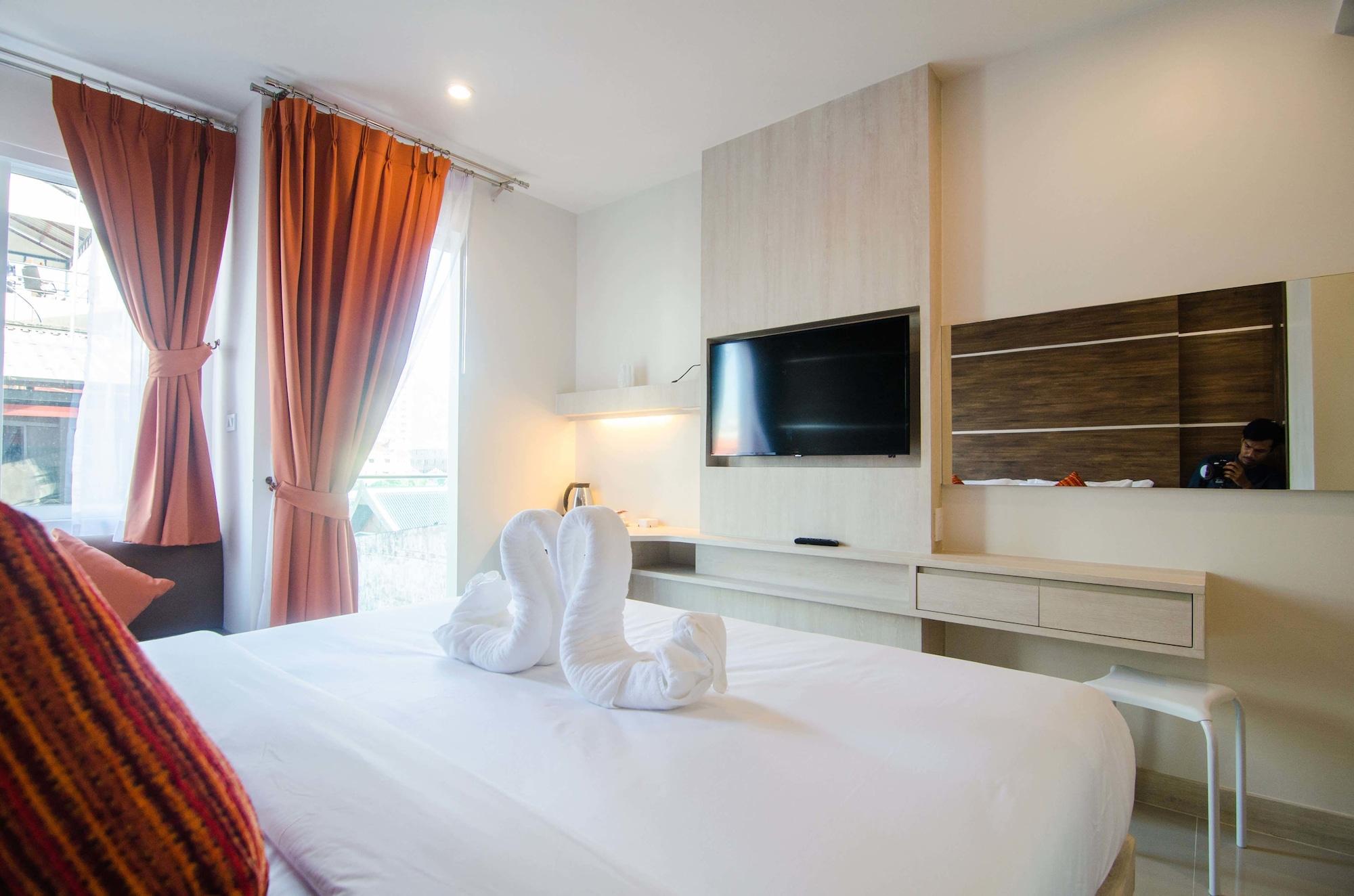 Centro One Bangla Hotel 3*
