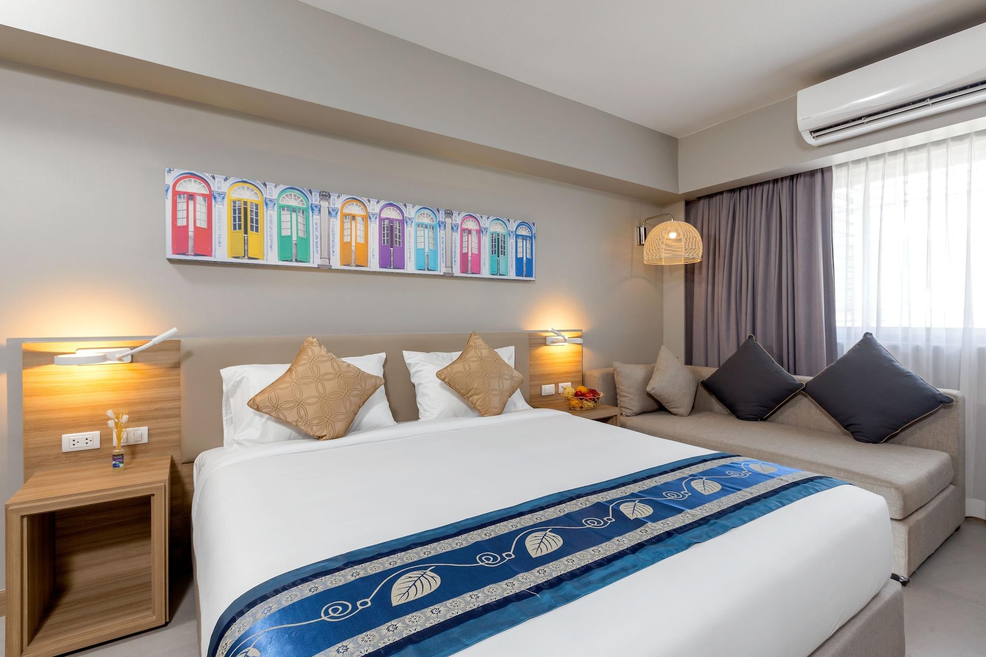 Journeyhub Phuket 4*