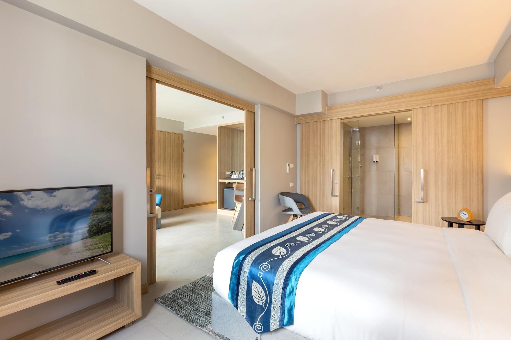 Journeyhub Phuket Hotel
