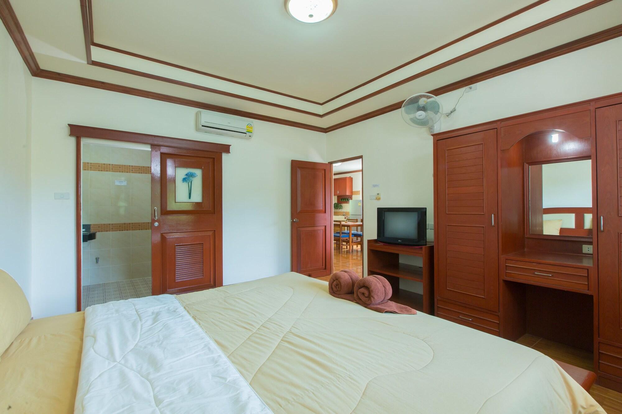 Rai Rom Yen Sha Apartment Patong