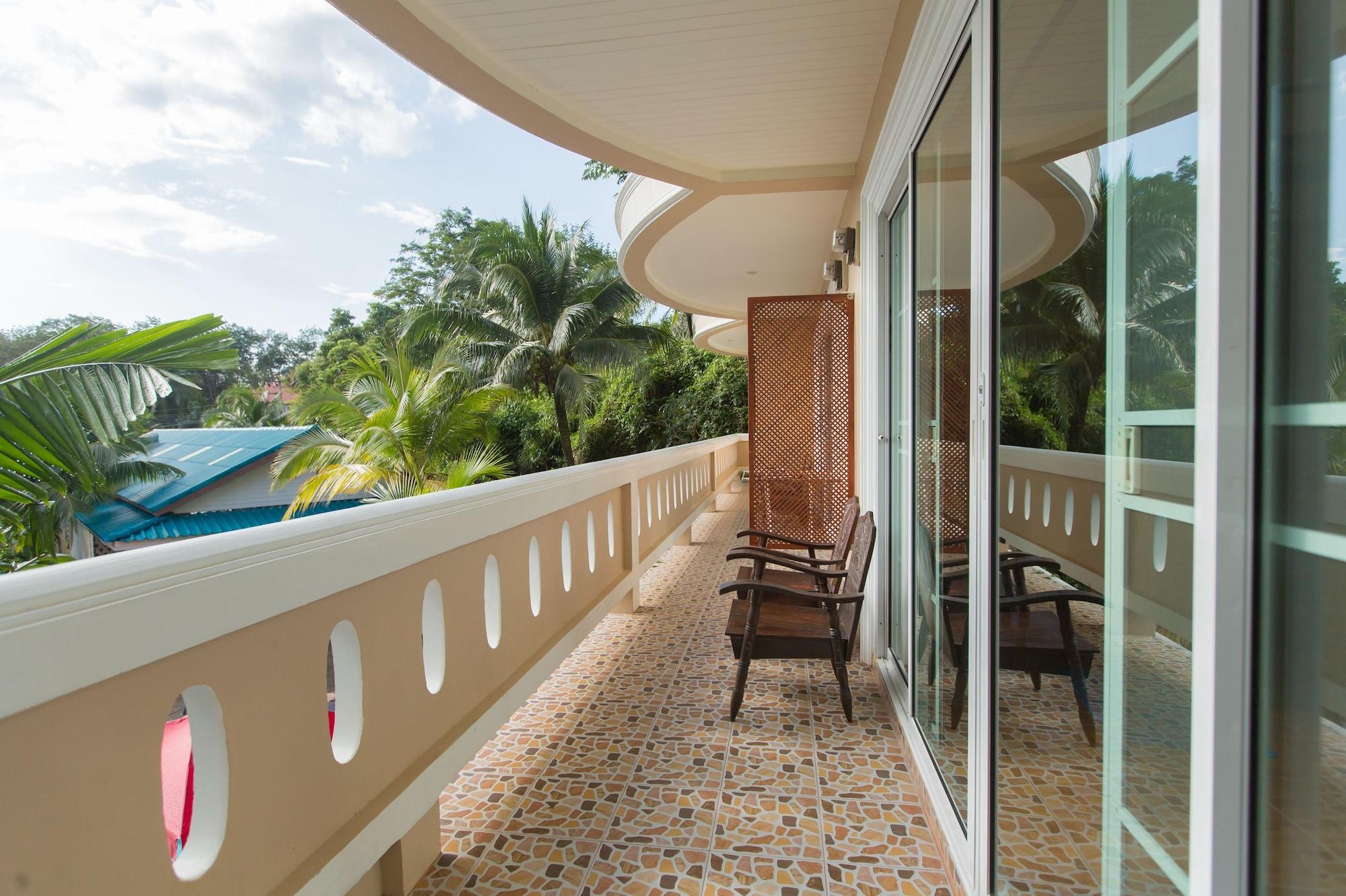 Rai Rom Yen Sha Apartment *