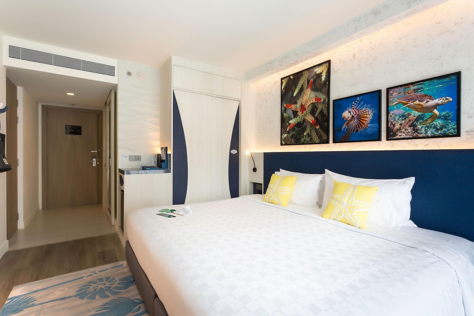 Hotel Clover Phuket - Sha 4*
