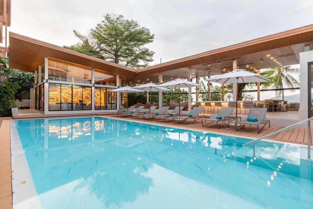 Liv Phuket Beachfront Hotel 4*