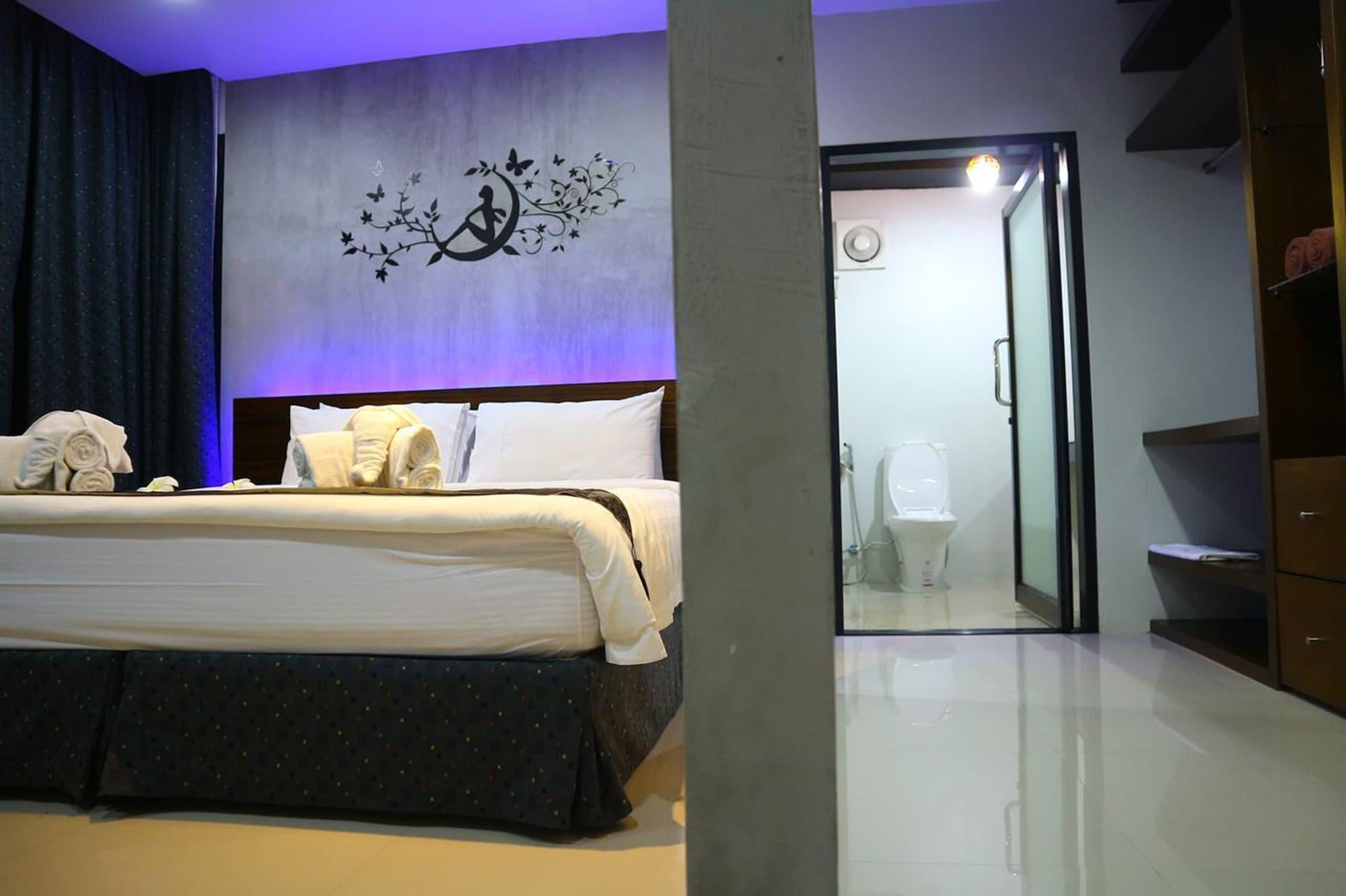 Baan Norkna Bangtao Guest house