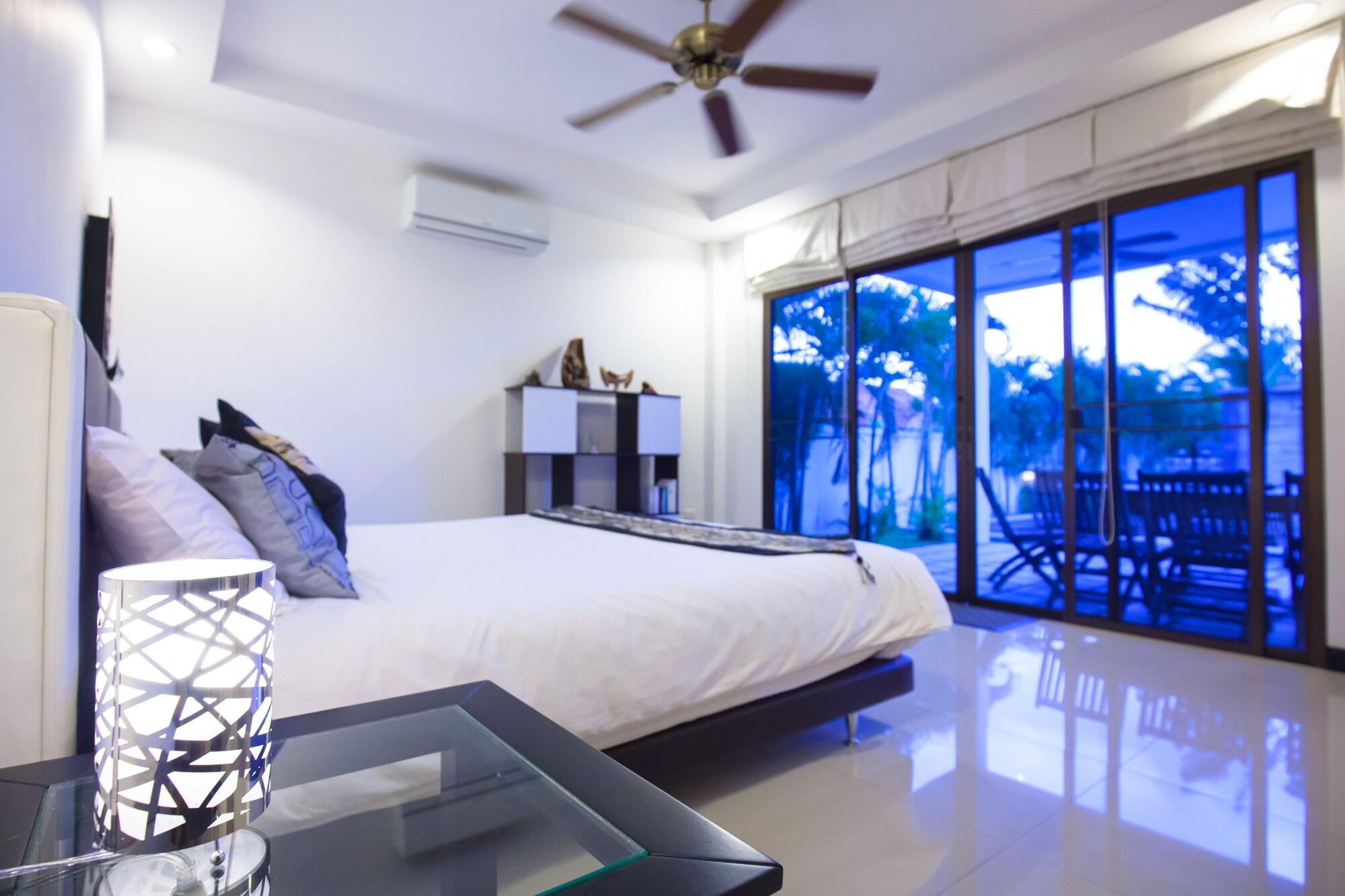 Villa Champagne By G Estate Rawai