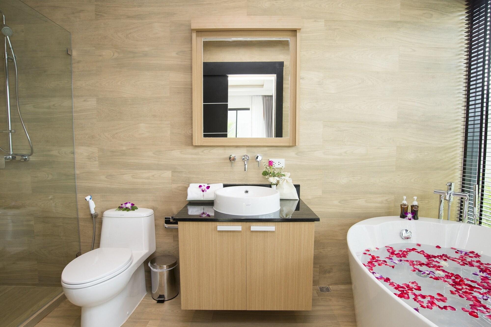 Pumeria Phuket - Sha Resort 3*
