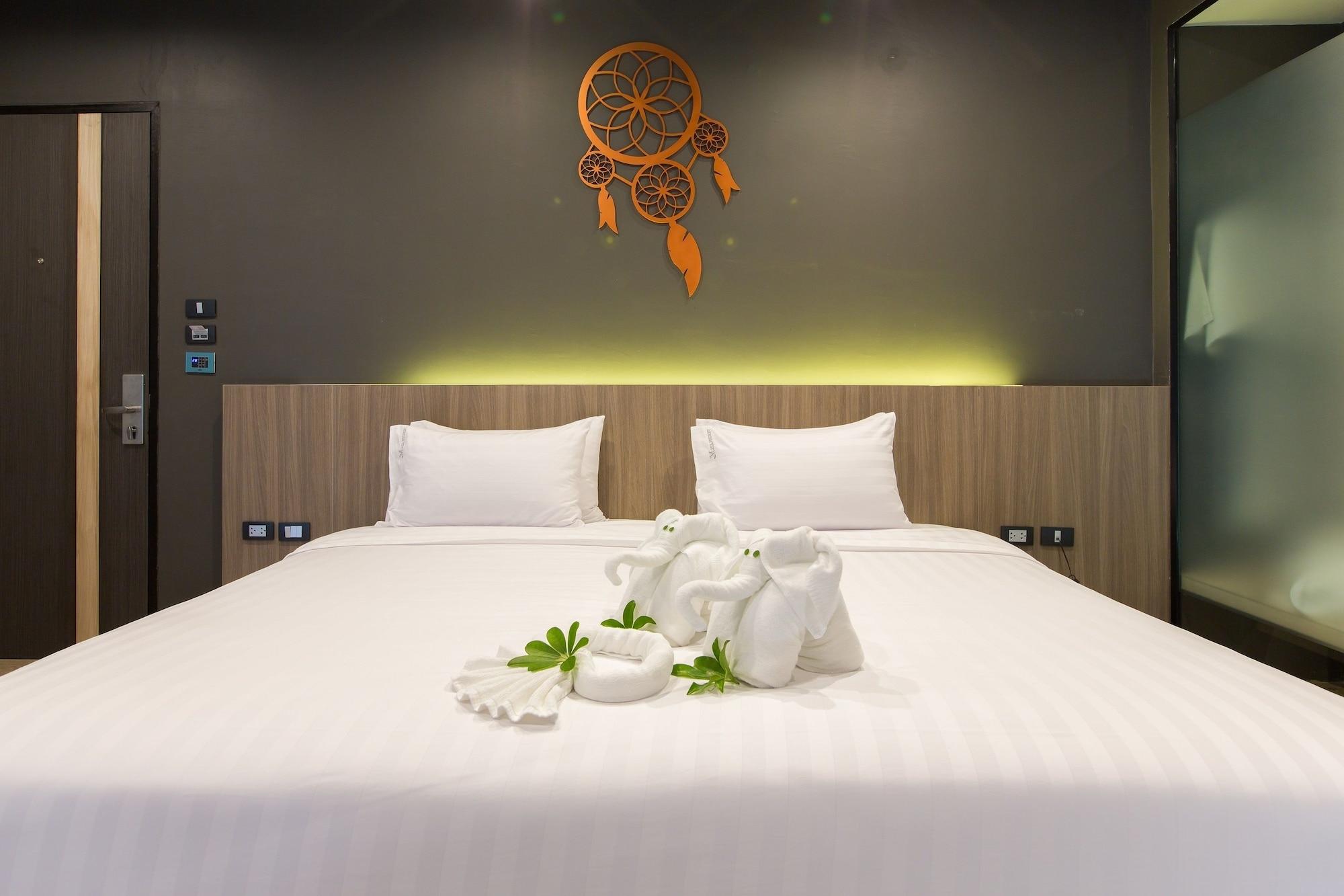 Hotel Maya Phuket Airport Hotel-naiyang 4*