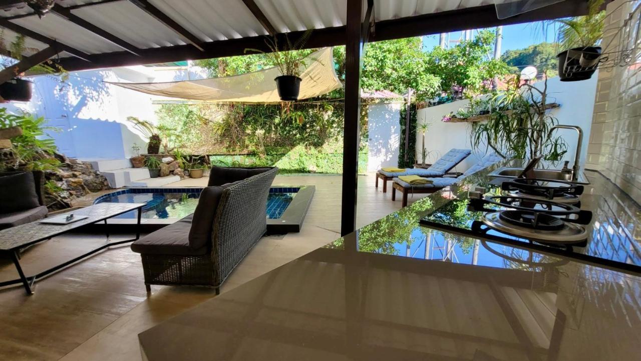 Sunshine And Diving School Nr 5 Bed & Breakfast *