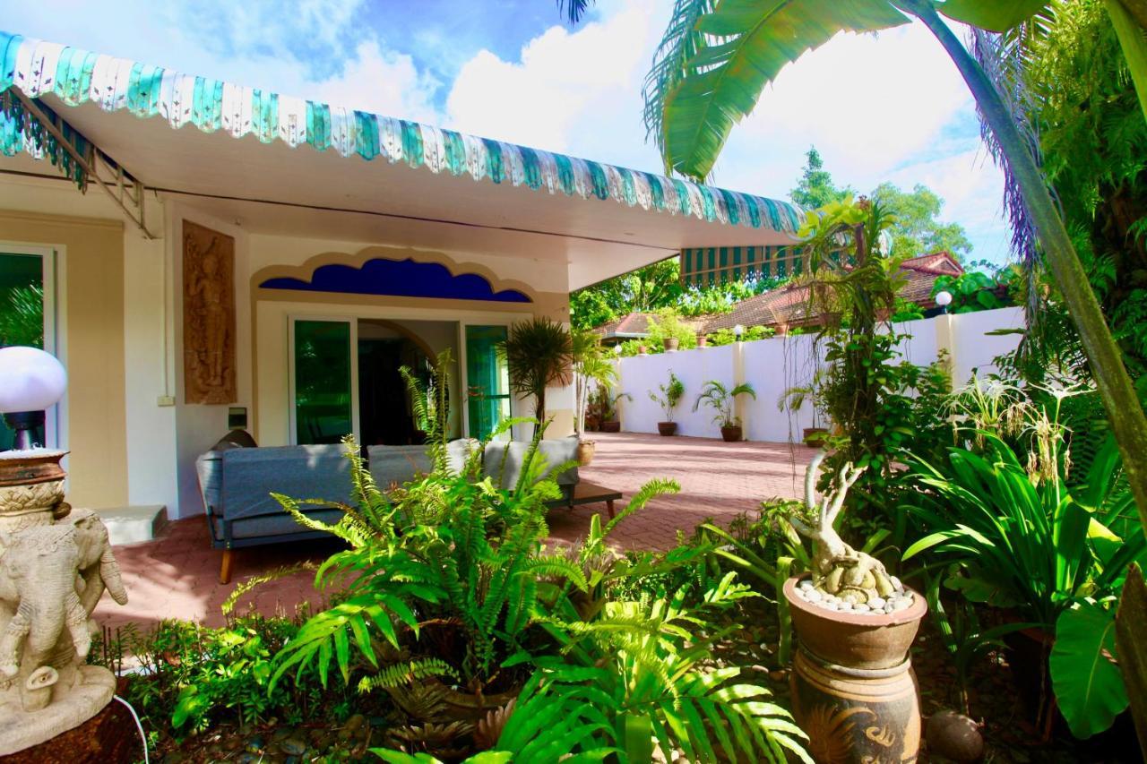 Sunshine And Diving School . Villa Phuket