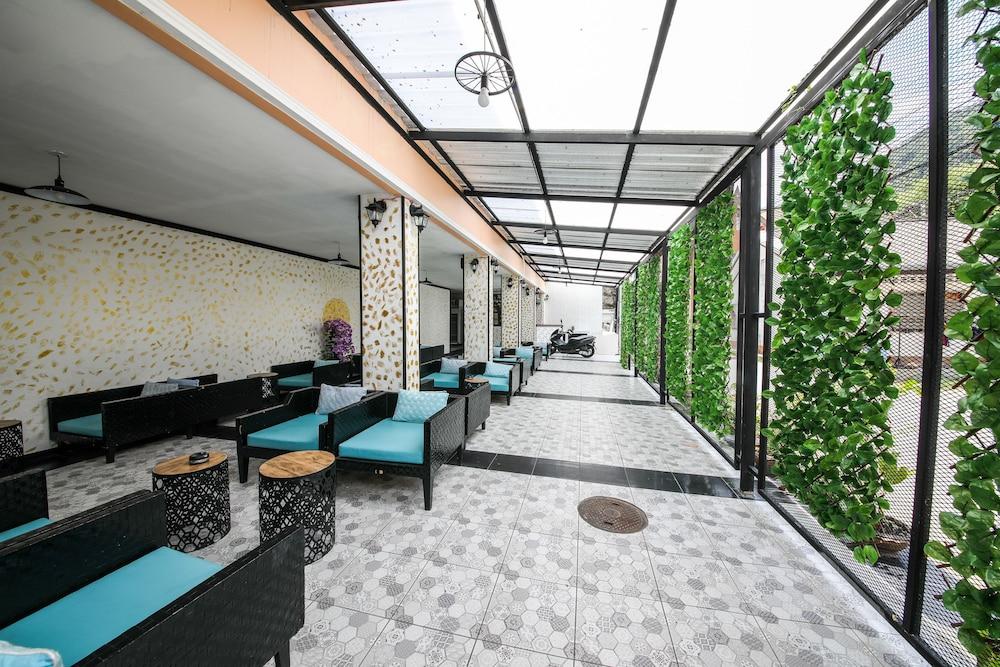 Oyo 118 Walk Hotel 3*