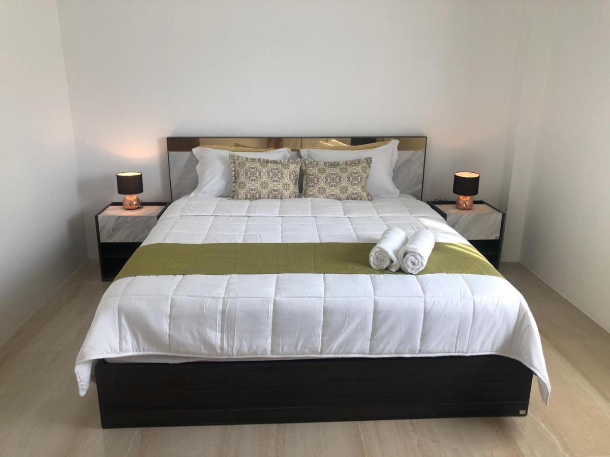 Phumiphat Private New Pool Villa Strand Bang Tao
