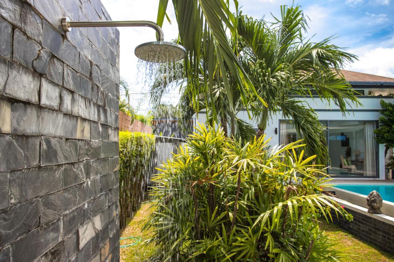 Luxury 4br Virginie, Salt Pool, & Naiharn Villa