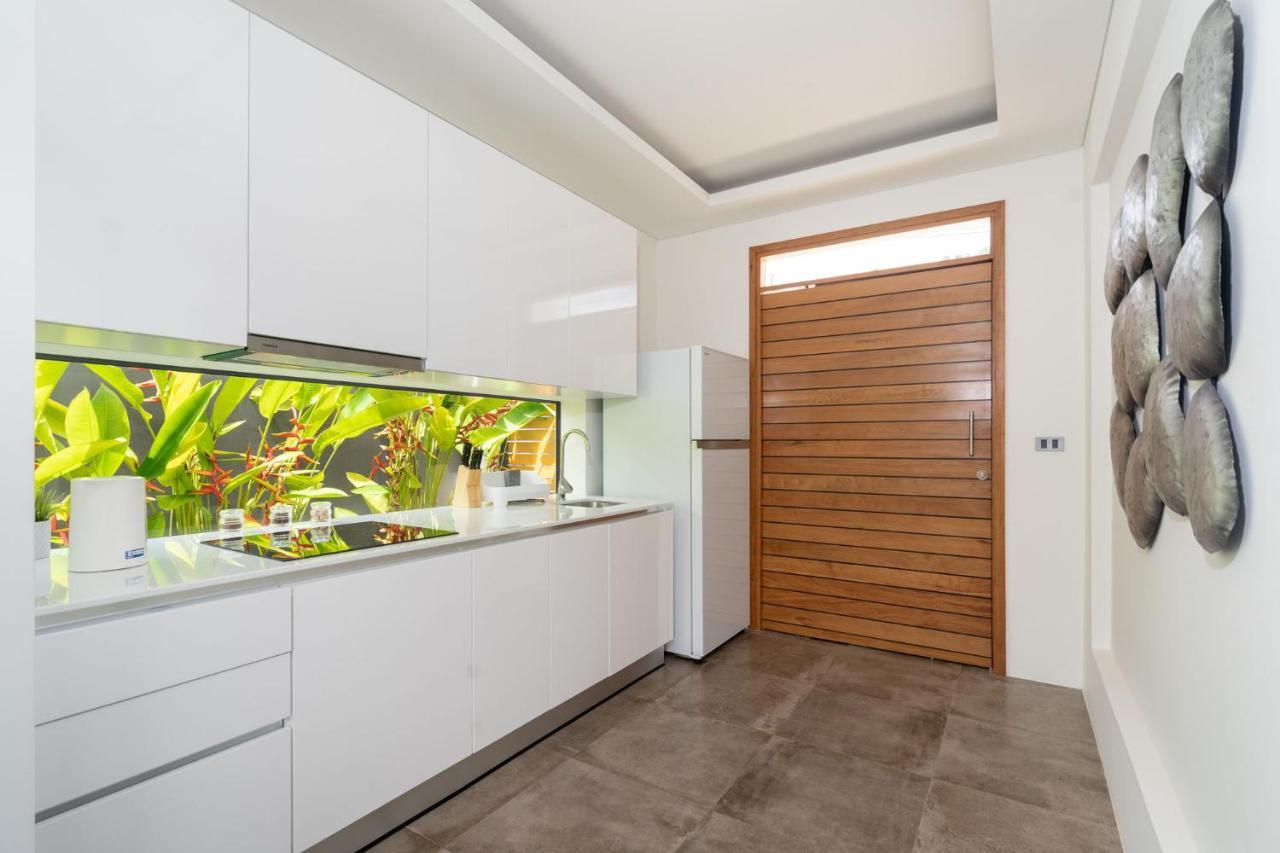 Blue Coral Luxury - Naiyang