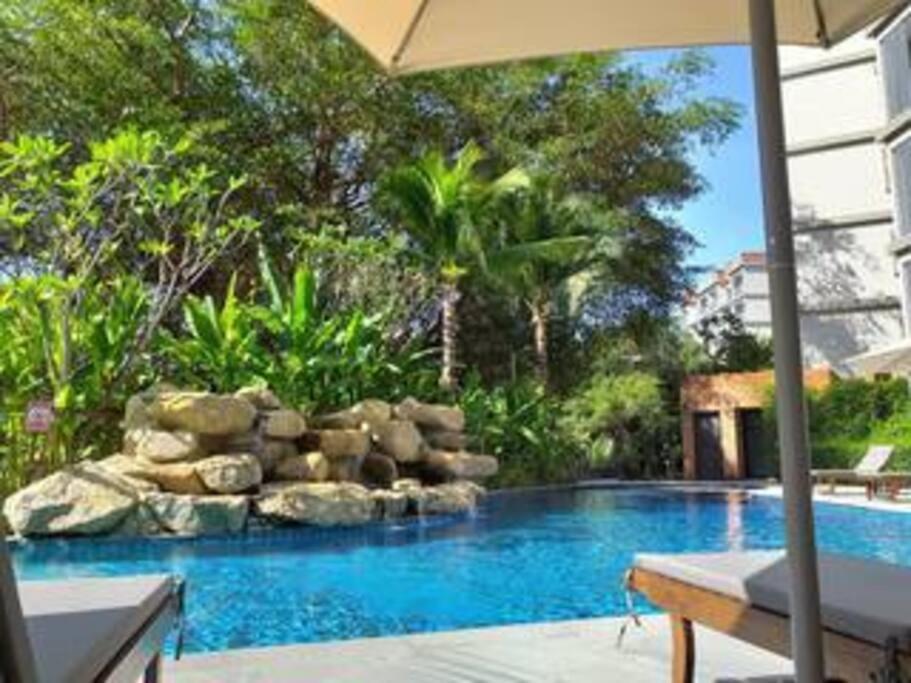 Nayang Brand New Executive Luxury Appartement