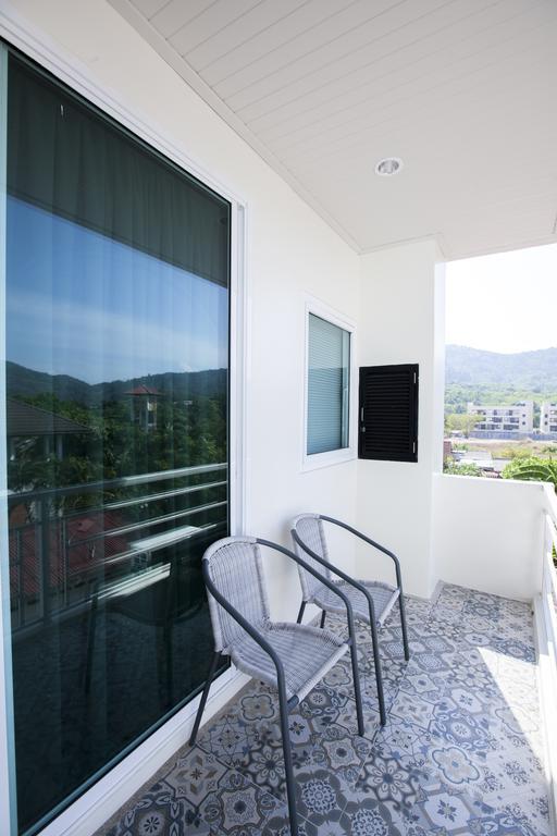 Number 4 Phuket * Nai Harn